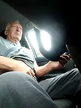 seraphine23 – webcam model profile photo Image 8