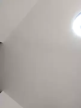 seraphine23 – webcam model profile photo Image 2