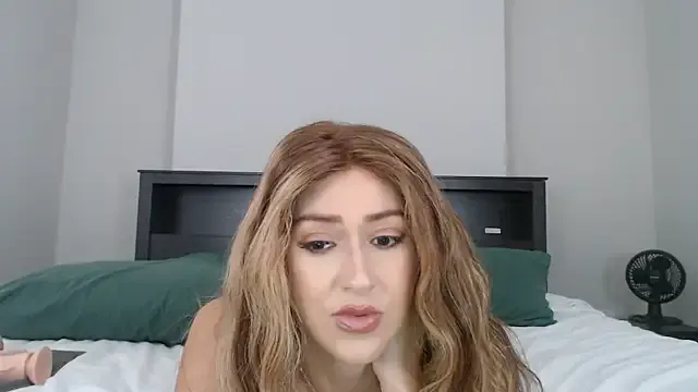 GouGou-111 – webcam model profile photo Image 2