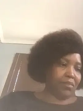 DoriDeluxe66 – webcam model profile photo Image 9