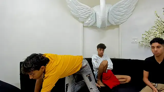 irohani_usagi – webcam model profile photo Image 3