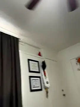 HotBella- – webcam model profile photo Image 12