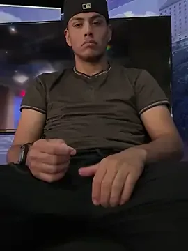 HotBella- – webcam model profile photo Image 13