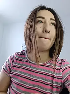 HotBella- – webcam model profile photo Image 13