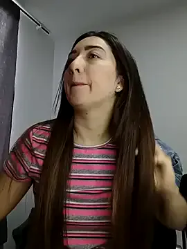 HotBella- – webcam model profile photo Image 9