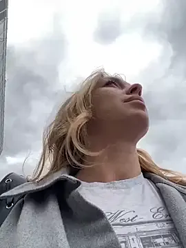 FroggyAnna – webcam model profile photo Image 16