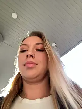 FroggyAnna – webcam model profile photo Image 19