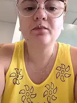 irohani_usagi – webcam model profile photo Image 5