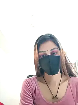 seraphine23 – webcam model profile photo Image 12