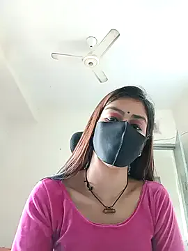 seraphine23 – webcam model profile photo Image 15