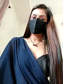 seraphine23 – webcam model profile photo Image 18