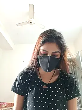 seraphine23 – webcam model profile photo Image 8