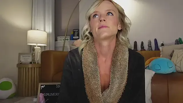 Yui-Ch – webcam model profile photo Image 2