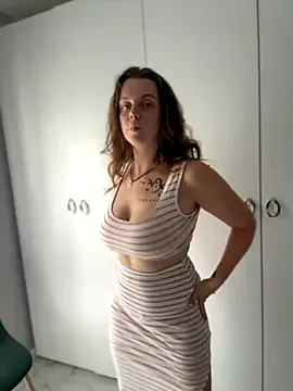 irohani_usagi – webcam model profile photo Image 15