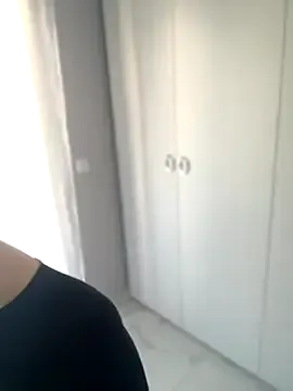 irohani_usagi – webcam model profile photo Image 3