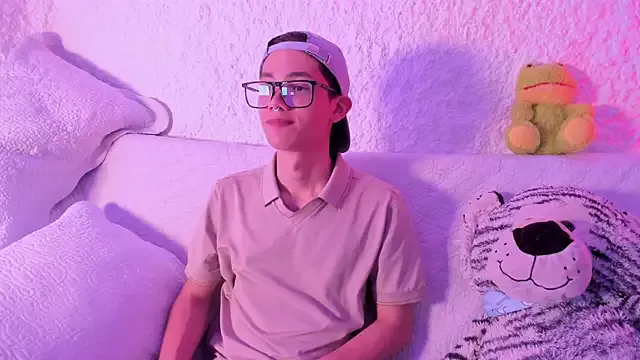 Preethi_Bujji – webcam model profile photo Image 10