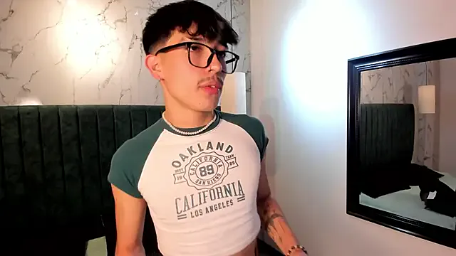 FroggyAnna – webcam model profile photo Image 15