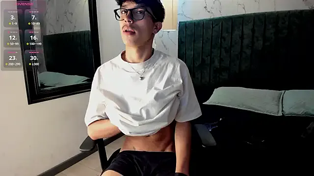 FroggyAnna – webcam model profile photo Image 6