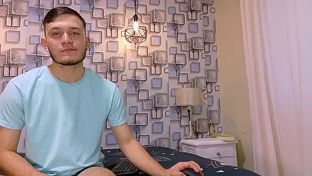 HotBella- – webcam model profile photo Image 3