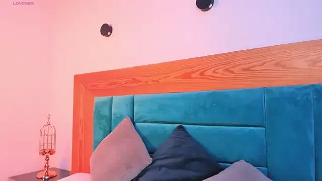 seraphine23 – webcam model profile photo Image 10