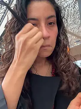 Big_ayu_ – webcam model profile photo Image 12