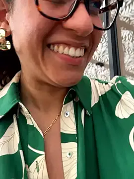 Big_ayu_ – webcam model profile photo Image 13