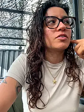 Big_ayu_ – webcam model profile photo Image 14