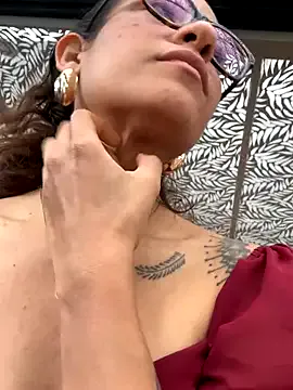 Big_ayu_ – webcam model profile photo Image 15