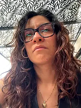 Big_ayu_ – webcam model profile photo Image 16