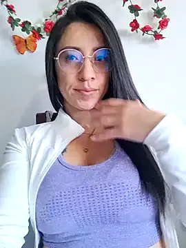 FroggyAnna – webcam model profile photo Image 18