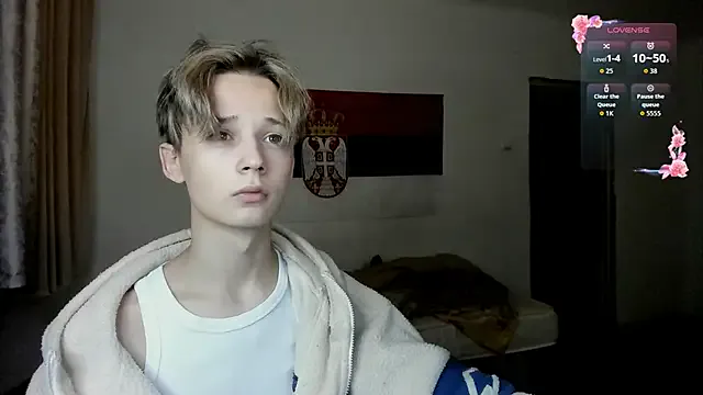 seraphine23 – webcam model profile photo Image 13