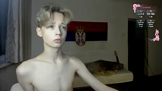 seraphine23 – webcam model profile photo Image 8