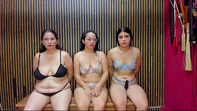 EmilyHyde – webcam model profile photo Image 3