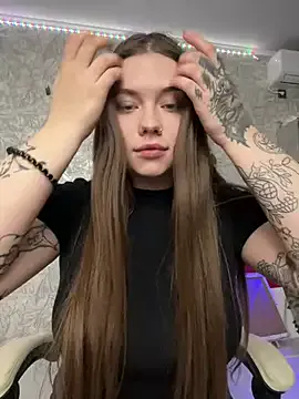 FroggyAnna – webcam model profile photo Image 2