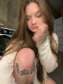 FroggyAnna – webcam model profile photo Image 6