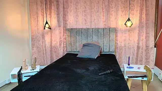 HotBella- – webcam model profile photo Image 10