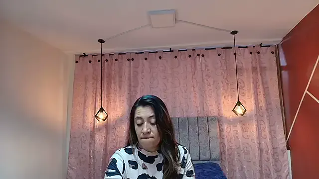 HotBella- – webcam model profile photo Image 17