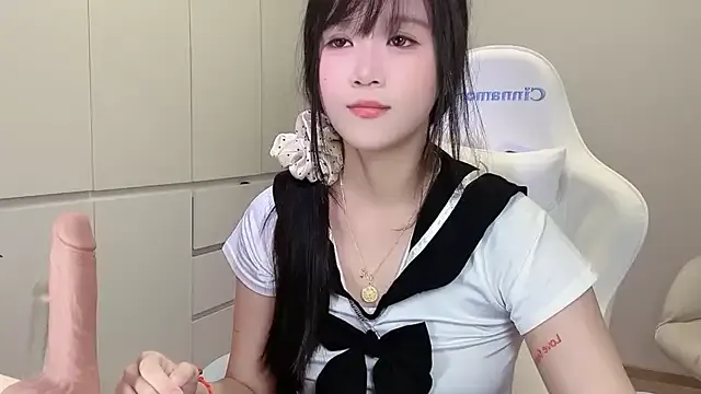 NA-KAREN-V8 – webcam model profile photo Image 7