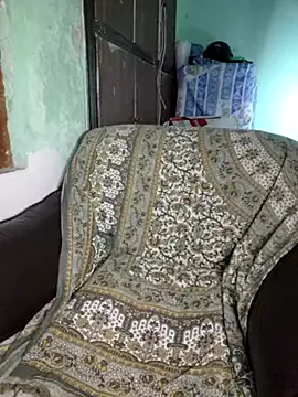 seraphine23 – webcam model profile photo Image 4