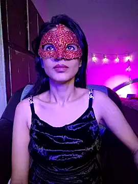 seraphine23 – webcam model profile photo Image 7