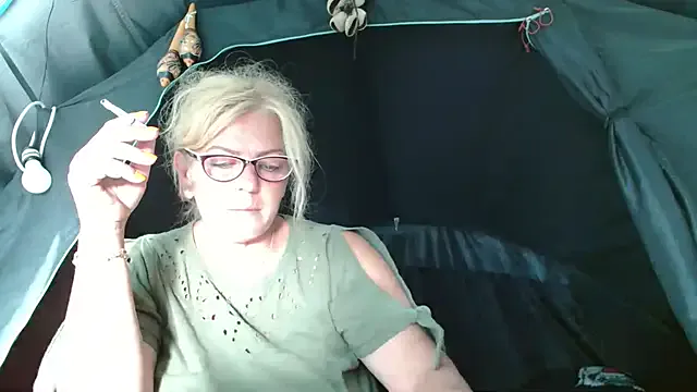 seraphine23 – webcam model profile photo Image 9