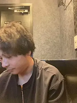 FroggyAnna – webcam model profile photo Image 7