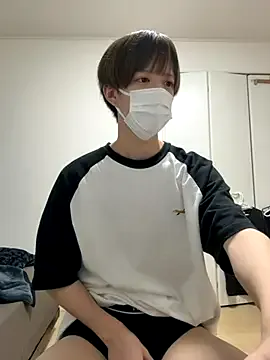 H-2005 – webcam model profile photo Image 14